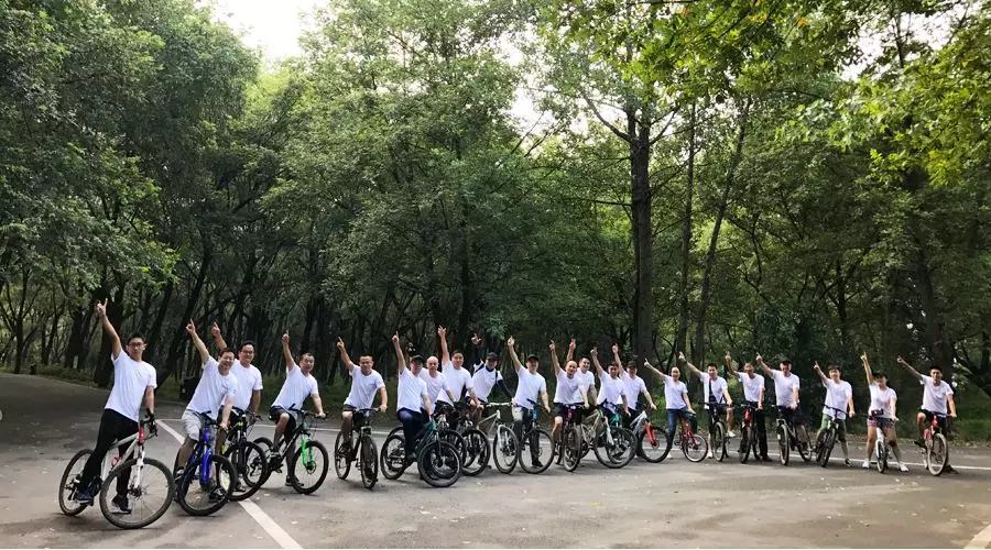 話“破繭”之勢，商“創(chuàng)新”之路 — 祝賀西尼機(jī)電2018年半年度營銷會議圓滿舉行